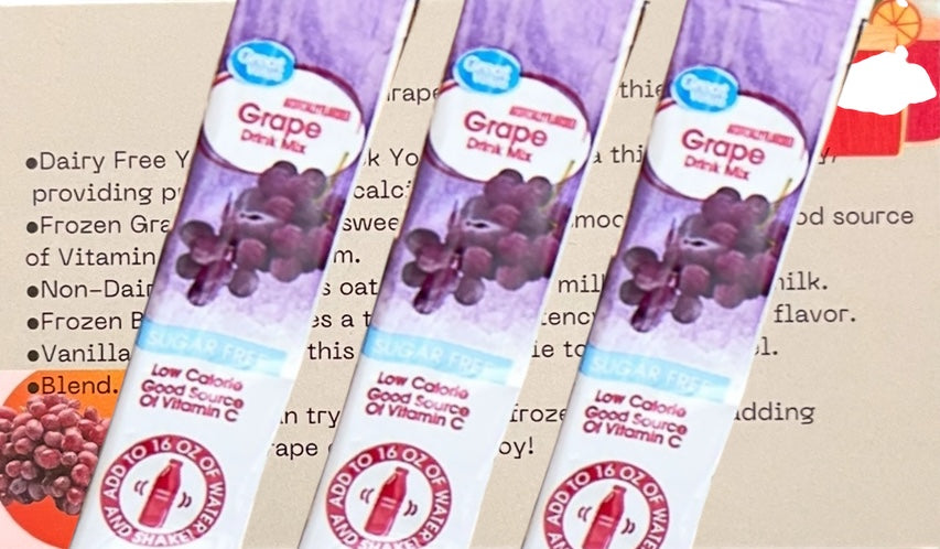 Great Value Sugar free Low calorie Grape Drink Mix Bundle 10 packets Per Box (4 Boxes), 40 Total Packets, (2) Stand-Up Drink Pouches Bags, Healthy Smoothie Recipe Card